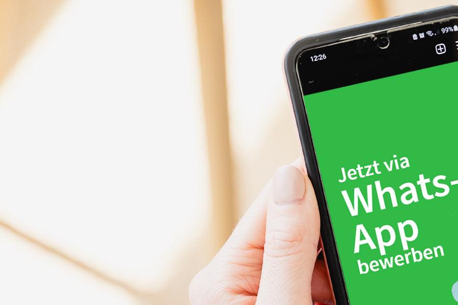 <span class='first'>Unkompliziert bewerben</span><span class='second'>WhatsApp-Bewerbung</span>